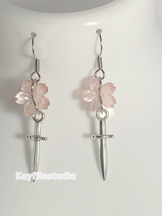 Sakura mini dagger Earings🌸