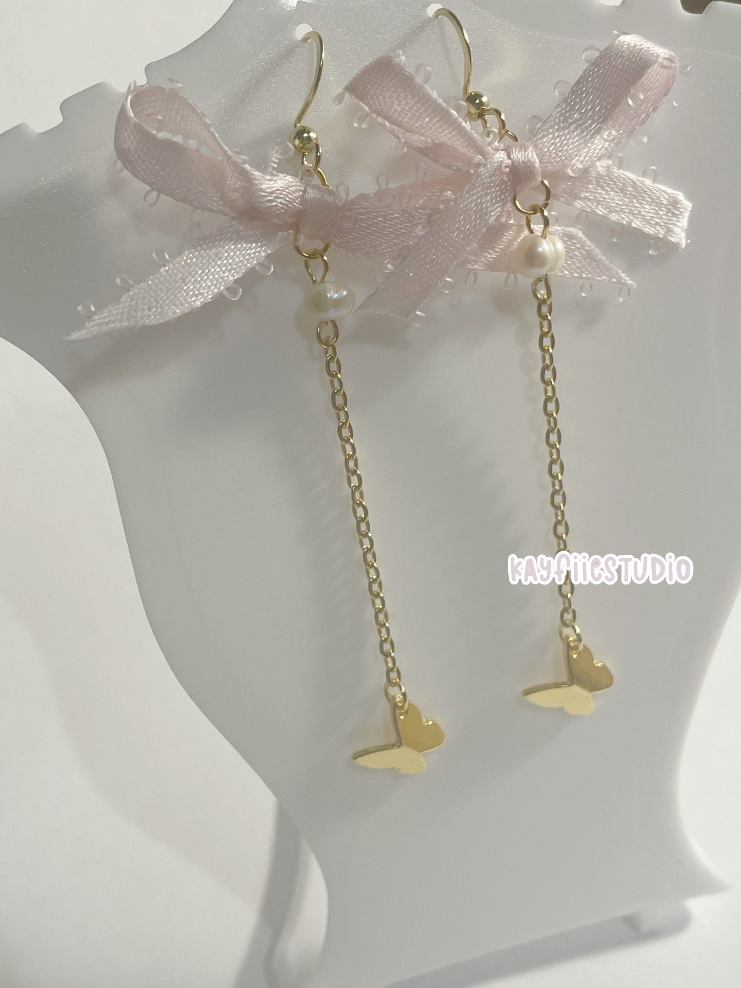 floral Tear drop necklace + bow Earrings ˚˖𓍢ִ໋🌷͙֒✧˚. 🎀⋆